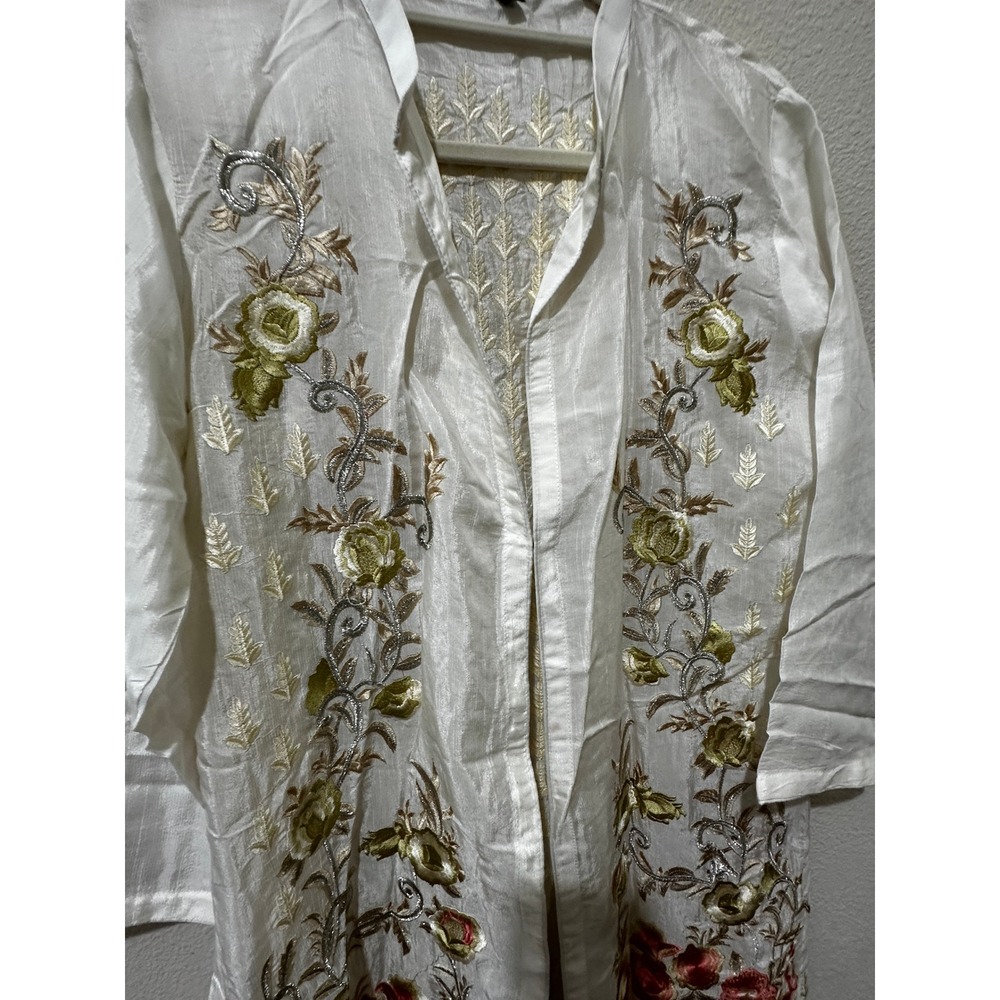 Unbranded Embroidered Floral Kurta Tunic Top Women S-M White Silk Blend Ethnic